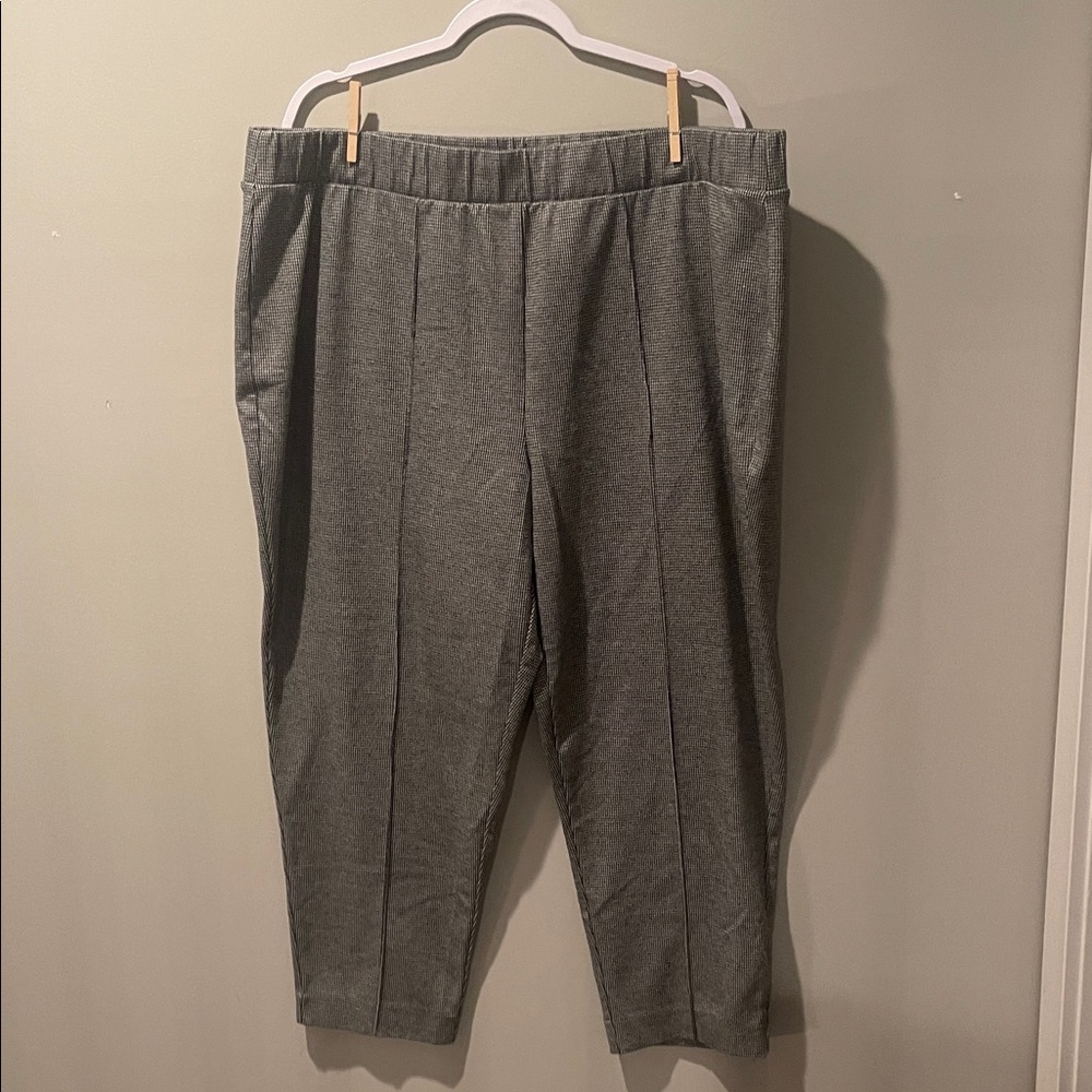 Croft & Barrow Black and White Houndstooth Pants